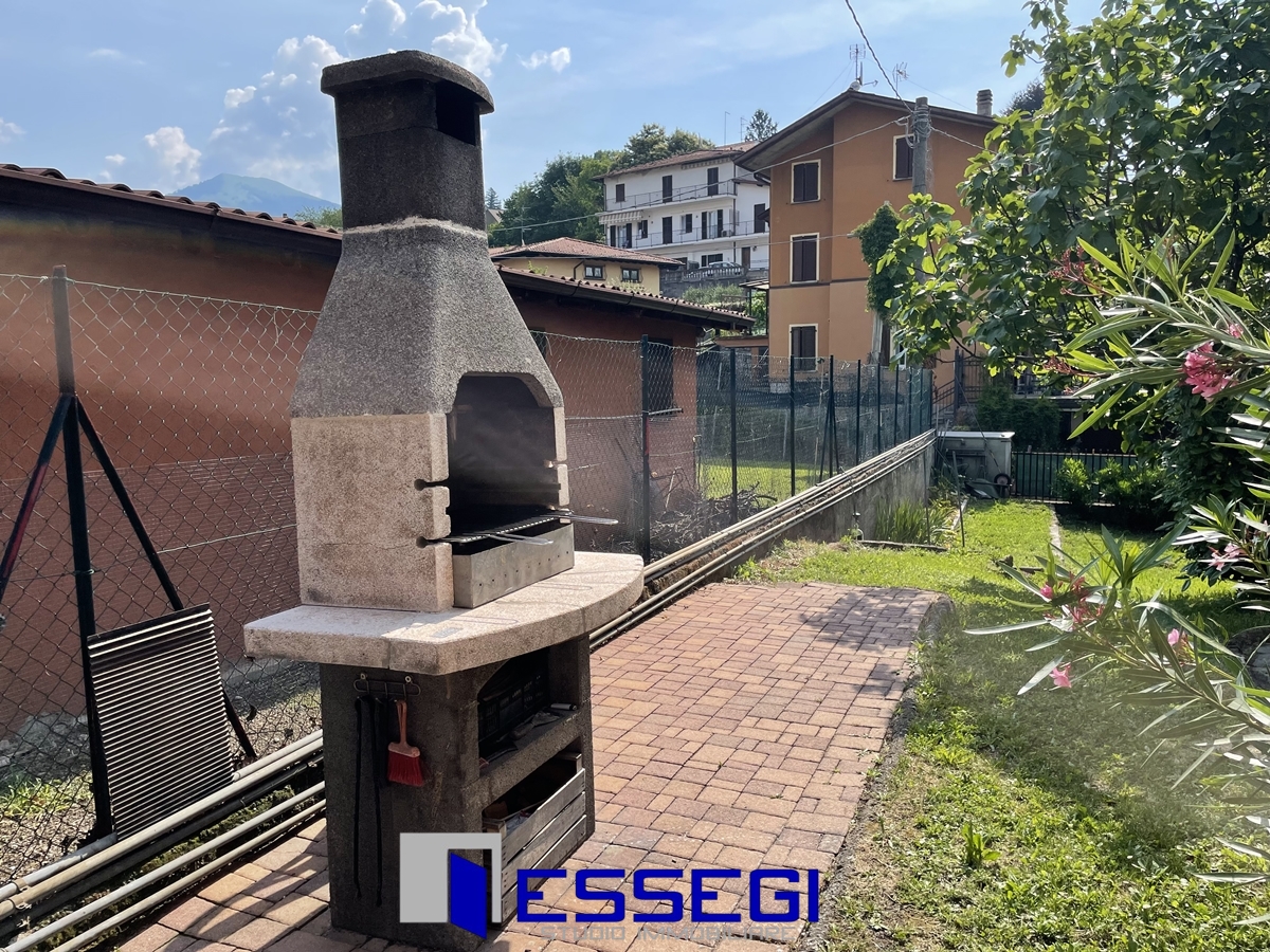 LONGONE AL SEGRINO Bilocale